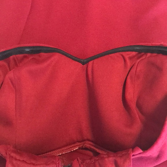 💃MAROON PROM DRESS🌺 - Picture 5 of 8